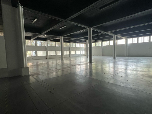 Renta Bodega 1,201 M²- Lago Texcoco, Col. Anáhuac, Miguel Hidalgo Cdmx -