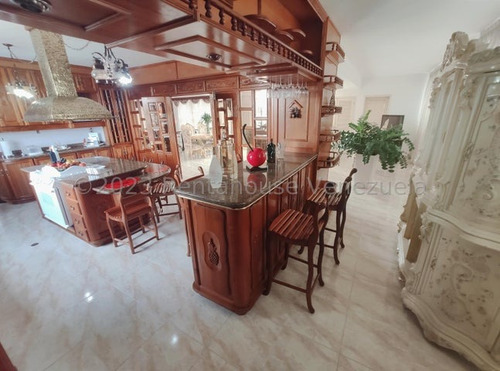 Imagen 15 de 30 de && Penthouse En Venta Al Este De Barquisimeto Lara Rah 23-23690 //invierta Seguro Con Rentahouse//