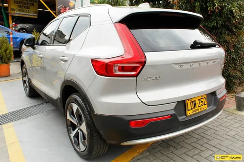Volvo XC40 2.0 B4 Hibrida At 4x2