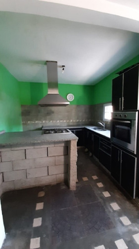Imagen 10 de 30 de Permuta - Casa De 8 Ambientes En Venta - Ituzaingo Norte