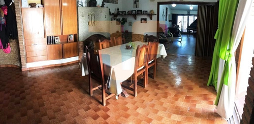 Imagen 4 de 15 de Casa En Venta 3 Dormitorios- Av. Santa Ana 3681