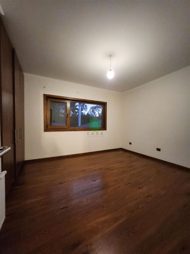 Hermosa Casa De 6 Dorm. En Parcela Para Arriendo En Valdivia