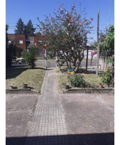 Casa En Buena Zona De Peñarol