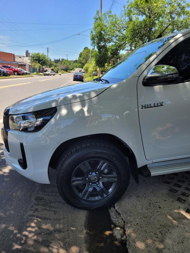 Toyota Hilux 2.4 Cd Sr 150cv 4x2