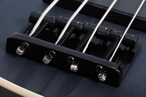 Bajo Electric 4 Cuerdas Schecter C-4 Standard Charcoal Satin Acabado Del Cuerpo Mate Color Gris Oscuro Orientación De La Mano Diestro