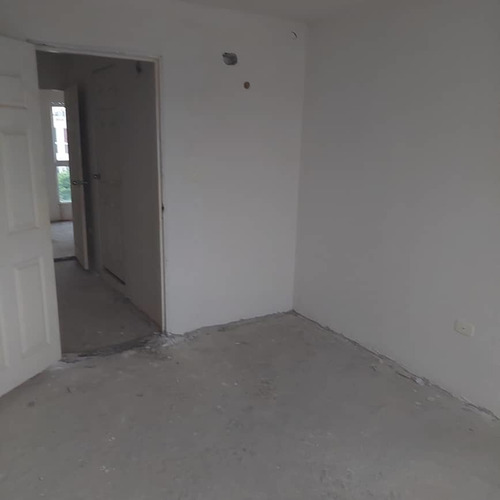Imagen 4 de 12 de En Obra Gris, Townhouse Arz