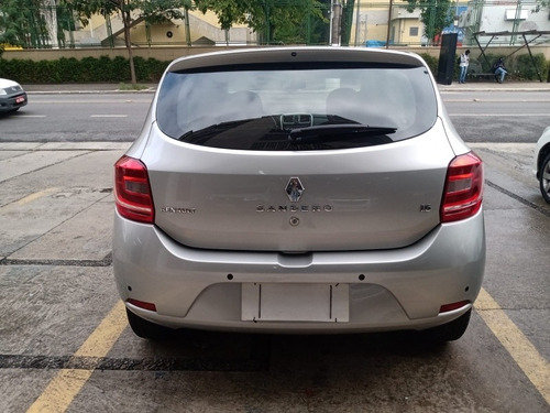 Imagem 4 de 9 de Renault Sandero 2015 1.6 Expression Hi-power 5p
