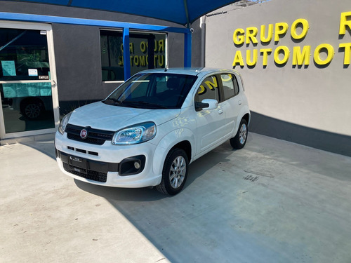 Imagen 4 de 13 de Fiat Uno 2017 1.4 Like Mt