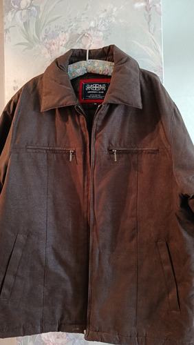 Campera Hombre Talle M Marrón Interior Matelasse (Usado)