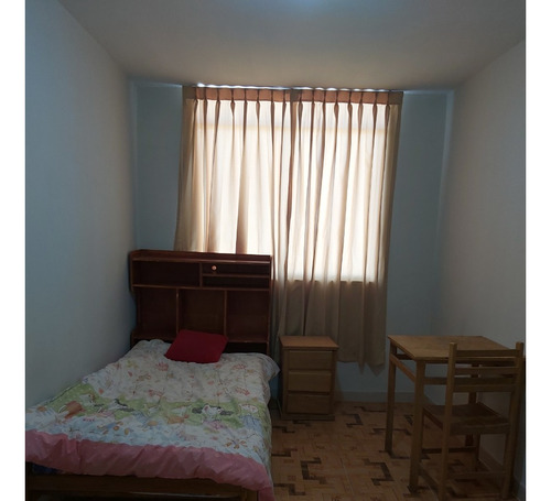 Alquilo Habitaciones - Urb. Sta. Margarita, A 100 Mts. Ucv