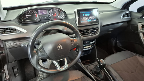 Peugeot 2008 1.6 Feline
