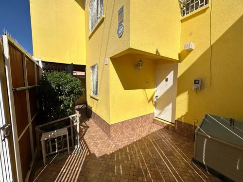 Excelente Casa De Dos Pisos En Villa Las Palmas, Copiapó