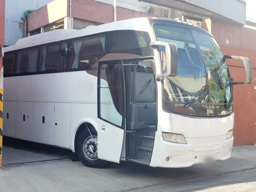 Imagen 2 de 10 de Omnibus Mercedes Benz 500 2014 Saldivia Con Baño