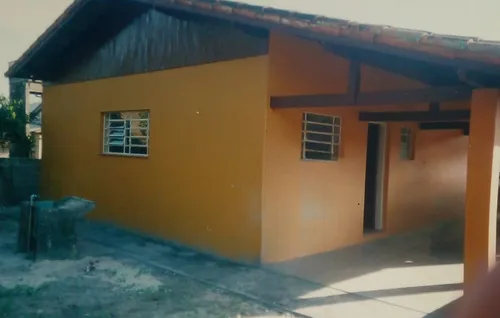 Casa Espaçosa E Sólida . Local Ideal Para Pesca