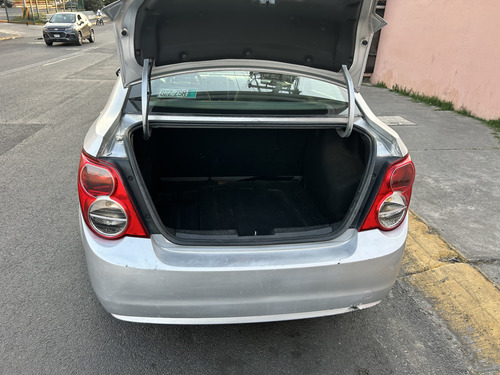 Chevrolet Sonic 1.6 Ls Mt