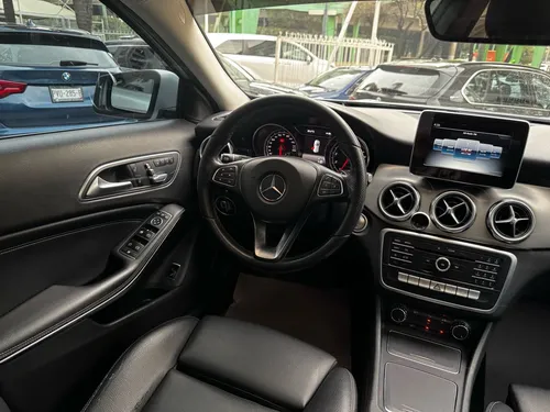 Mercedes-Benz Clase GLA 1.6 200 Cgi Sport At