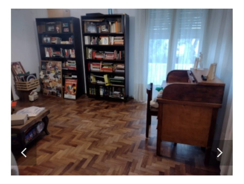 Casa De 8,66 X 38,51 En Villa Del Parque