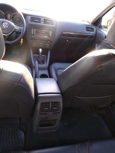 Volkswagen Vento 2.5 Advance Plus 170cv Tiptronic 2015