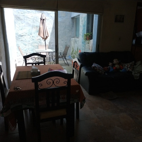 Casa En Venta 2 Dormitorios Barrio Oriental