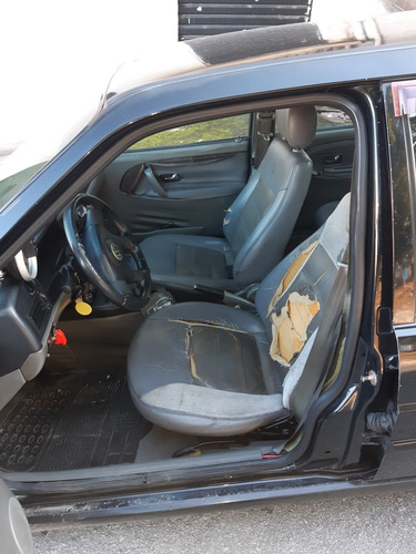 Volkswagen Santana 2001 1.8 4p Gasolina