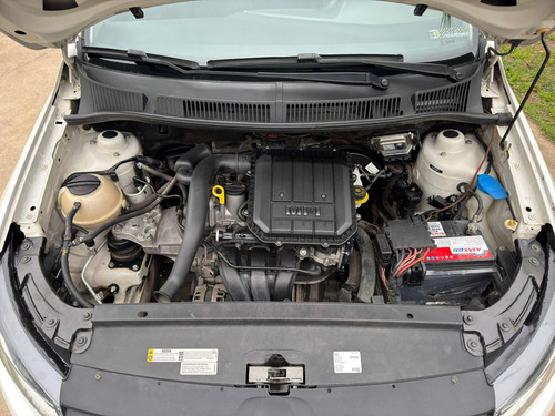 Volkswagen Fox 1.0 Trendline Total Flex 5p