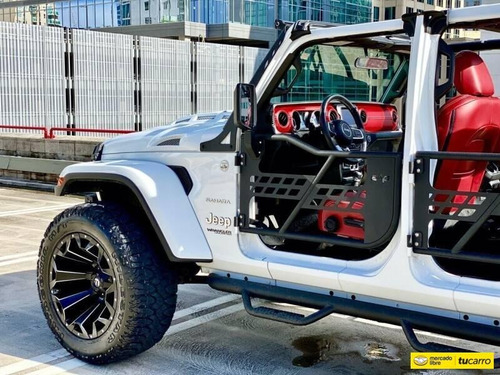 Jeep Wrangler Sahara-automático