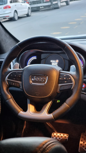 Imagen 15 de 18 de Jeep Grand Cherokee 2018 6.4 Srt Atx 465hp At
