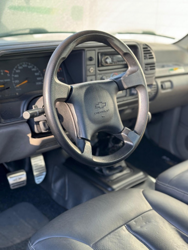 Chevrolet Silverado 4.2 D20 2p