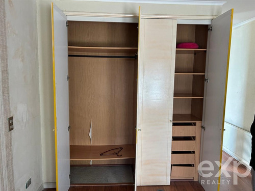Departamento En Venta De 4 Dorm. En Ñuñoa, Excelente Estado