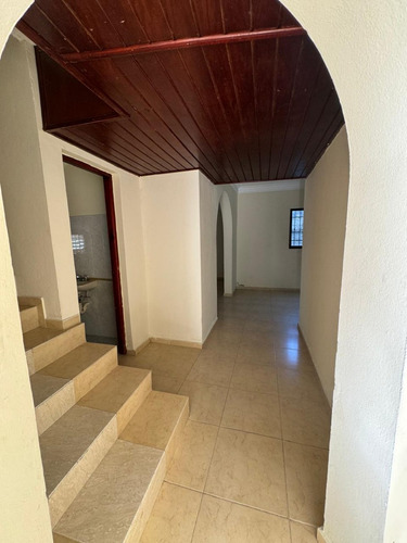 Se Vende Casa En San Pedro De Macoris Cerca Del Supermercado Jumbo