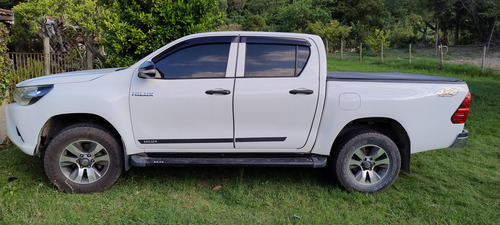 Toyota Hilux 2.8 Tdi Std Cab. Dupla 4x4 4p
