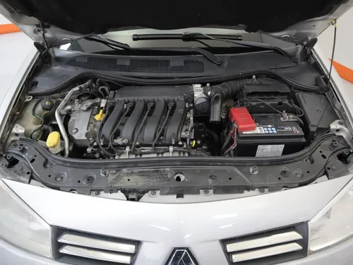 Renault Megane Odeon 2.0 Mt Aa 2ab