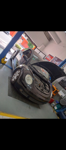 Volkswagen New Beetle 2.0 Luxury