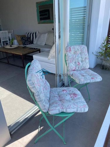 Venta Departamento 2 Dormitorios En Manantiales Con Parrillero
