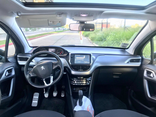 Peugeot 208 1.6 Feline 2014