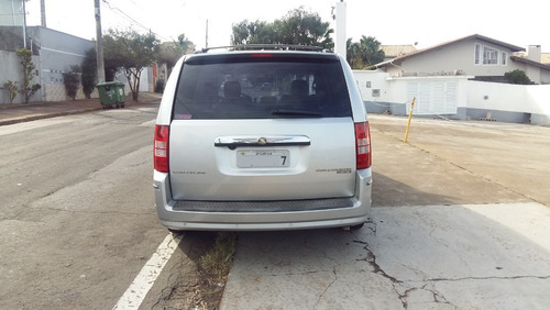 Chrysler Town & Country Limited 3.8 V6 Modelo 2009