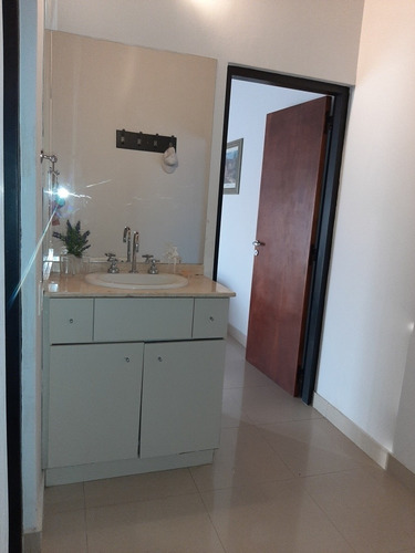 Imagen 14 de 16 de Alquilo Dptos De Dos Dormitorios, Cocina Comedor, 1 Baño.