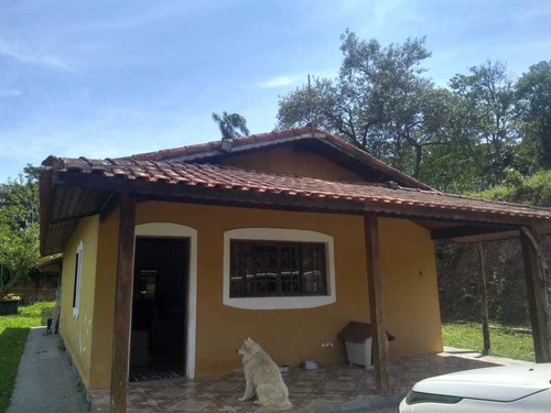 Chácara No Bairro Lagoa