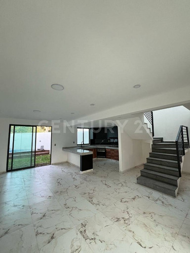 Se Vende Casa Nueva En Privada En El Centro De Jiutepec, Morelos.