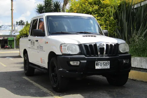 Mahindra Pik-up 2.2 4x4 2ab Abs