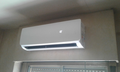 Imagen 3 de 8 de Instalacion Split Aire Acondicionado Matriculado.factura A