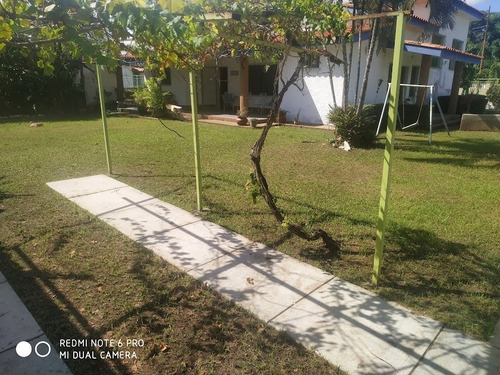 Imagen 13 de 26 de Se Ofrece En Venta Linda Y Amplia Casa En Higuerote Ciudad Balneario