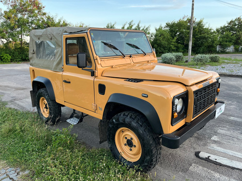 Land Rover Defender 2.5 90 Csw Turbo 3p