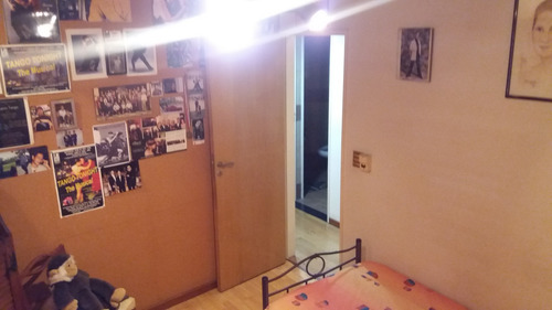 Imagen 8 de 14 de Casa 6 Amb. Con Dependencia. Venta. Villa Lugano.