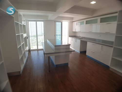 Penthouse De 3 Habitaciones Tres Pisos Vista Al Mar Malecon Santo Domingo