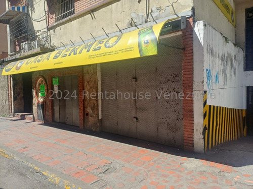 Local Comercial En Venta  Urb. La Candelaria  Caracas. 24-18924 Yf