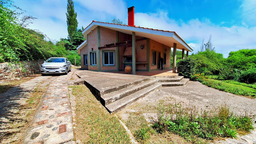 Villa Giardino,  Casa En Barrio La Cañada