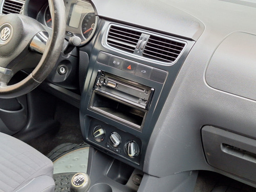 Volkswagen Crossfox 1.6 MI 8V FLEX 4P MANUAL