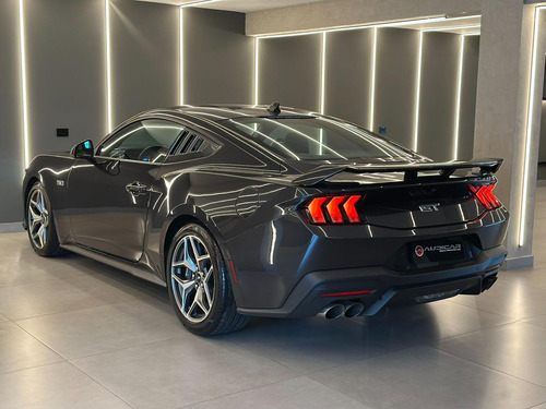Ford Mustang New Gt V8