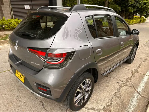 Renault Stepway 1.6 Intens Cvt